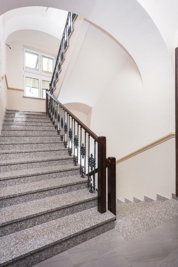 דירות קרקוב Apartament Optimum מראה חיצוני תמונה
